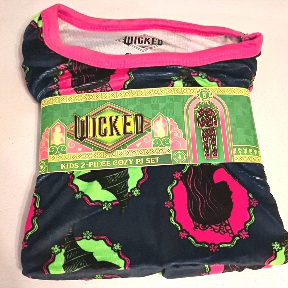 Wicked Girls 2pc Pajama Set Sz 8 Flame Resistant Velour LS Elphaba Glinda Cozy